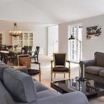 5 Bedroom Lovely In *
