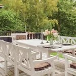 5 Bedroom Lovely In Σπίτι διακοπών *