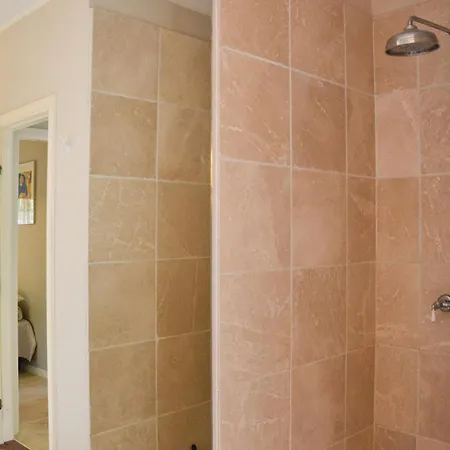 Gorgeous In With Wifi Holiday home *