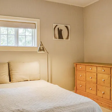 5 Bedroom Lovely In *